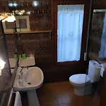 Casa Adossada De Camp Prop De La Costa Brava 度假居 *